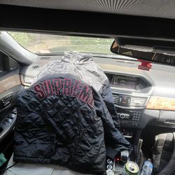 SUPREME JACKET