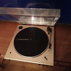 Audiotechnica Bluetooth Turntable 