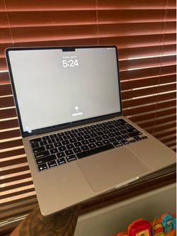 MacBook Air 13 inch M4 2025