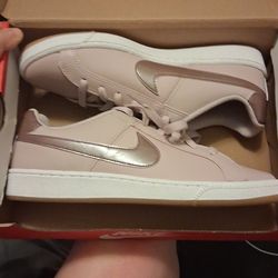 Woman's size 8.5 Nike Court Royal