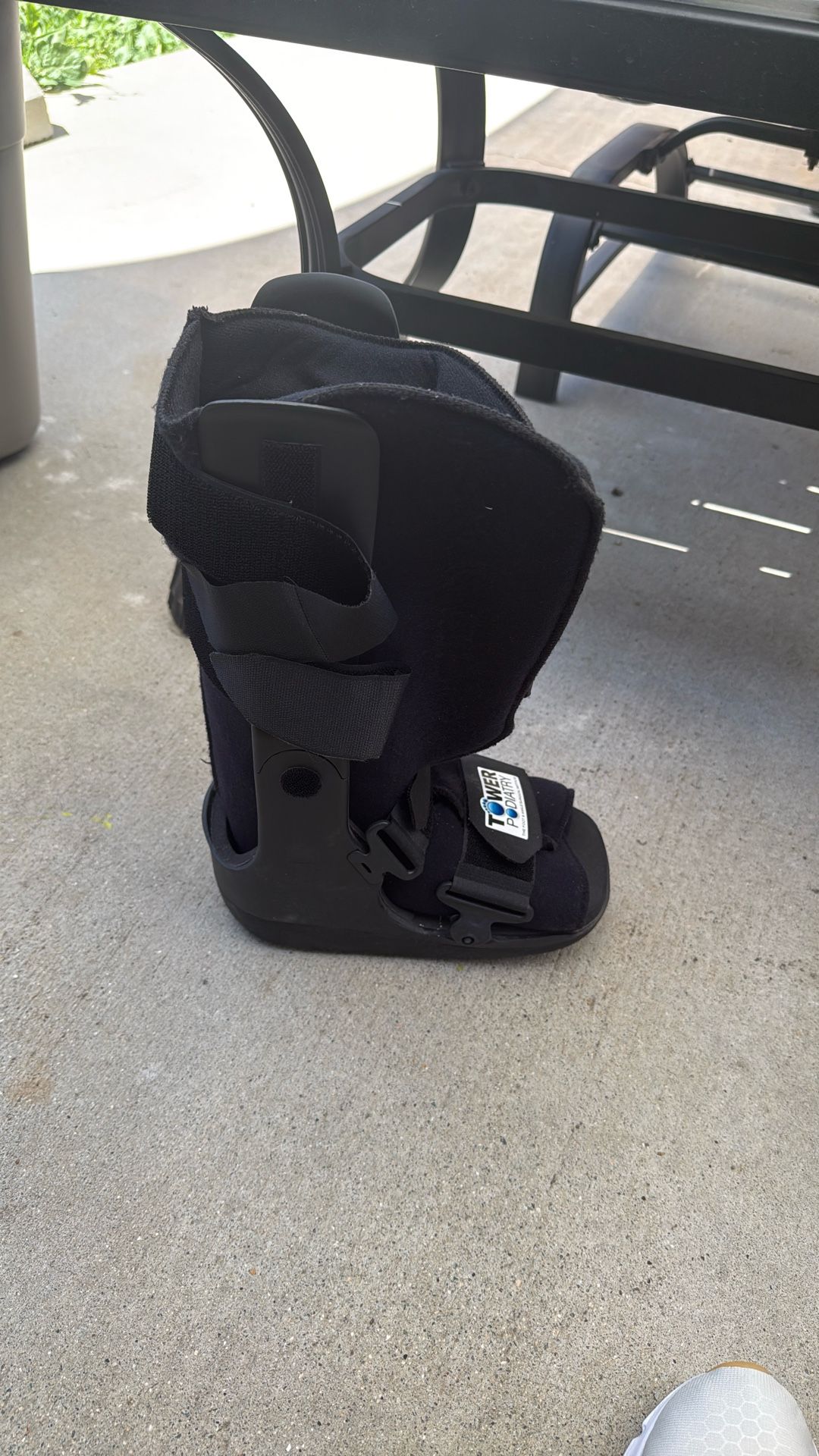 Left medical Boot