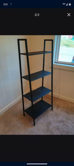 4 Tiers ladder bookcase  5'x2'