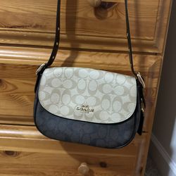 Brown Coach Crossbody 