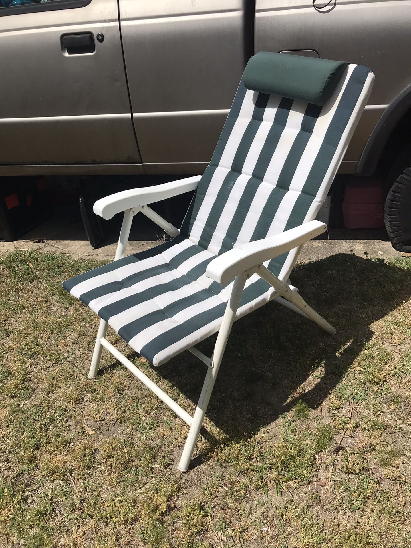 Very Nice Fold Up Reclining Chair Only $30 Farm