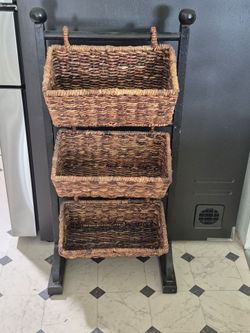 Wicker 3 bin stand sturdy