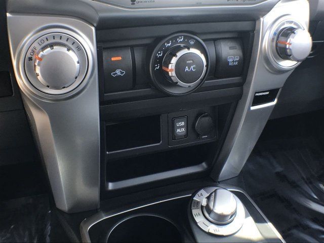 Toyota 4Runner 4x4 2018 clean title 17k millas