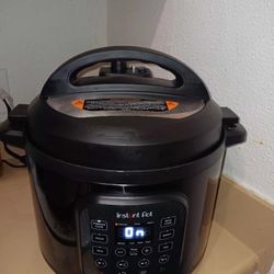 Pressure Cooker Large Size 8 Qts