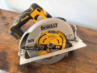 DeWalt XR Brushless Cordless Circular Saw