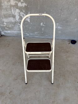 2-Step Metal Step Stool with Handle