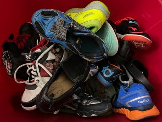 Thousands of items clothes shoes kitchen items toys etc