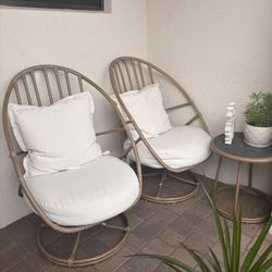 Patio/ Porch Chair Set W Table