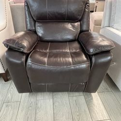 couch with electric recliner (same day drop off)