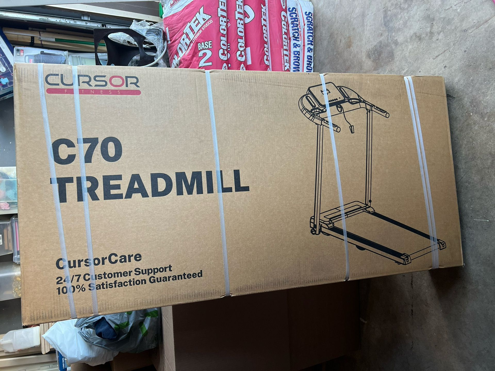 CURSOR FITNESS Home Folding Treadmill