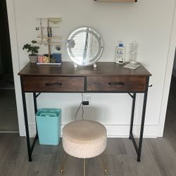 Vanity Table And Stool With Storage