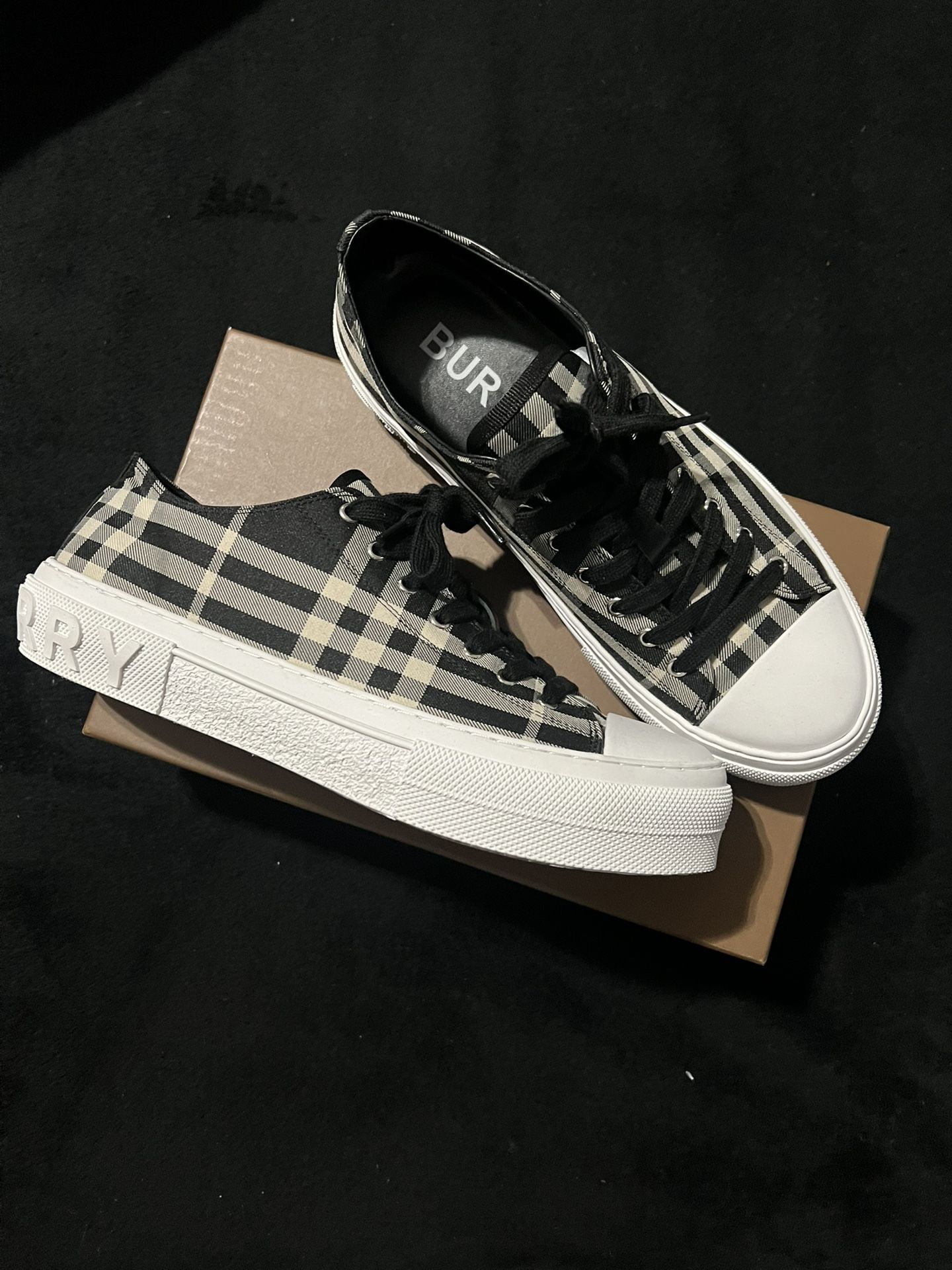 Burberry’s