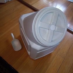Dog Food Container 