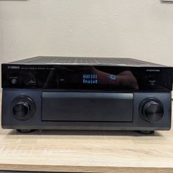 Yamaha Aventage RX-A3050 7.2 Theater System