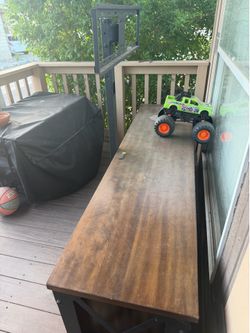 TV stand free