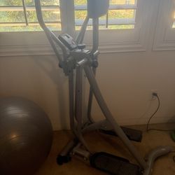 Elliptical Machine (pickup Only
