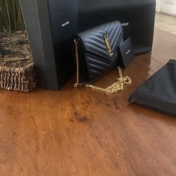 Bolsa Lv