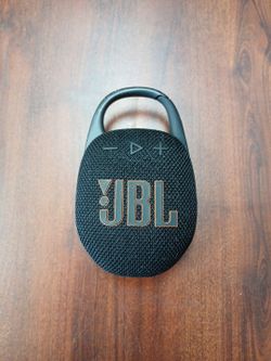 JBL Clip 5