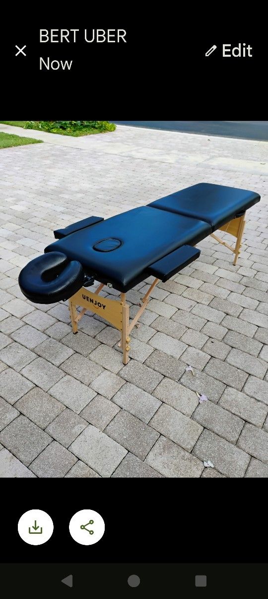 Uenjoy Portable Massage Table With Accessories And Carry Case. Adjustable Height To 34 Inch. Very Good Condition