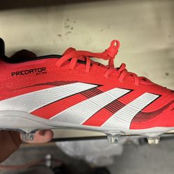 Predator Elite FG J Size 4.5  