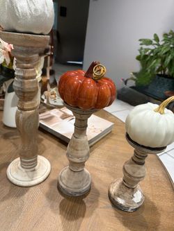 Pedestal Decor Set of 3 (or better offers)