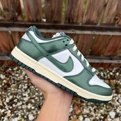 Nike Dunk Low Vintage Green (Size 5.5Y/7W)
