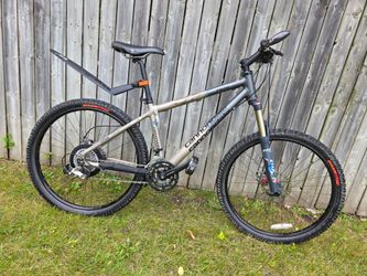 2002 Cannondale F600 CAAD4 disk Head Shock