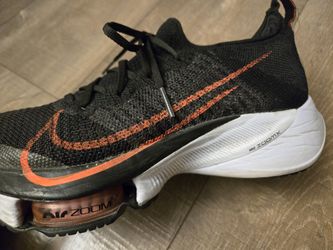 Nike Air Zoom Tempo Next% Flyknit running shoes. Size 9 US Men