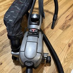 Kirby Avalir Vacuum 