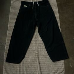 Empryes Corduroy Black   