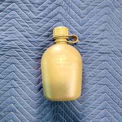 Canteen Military Style Brand New