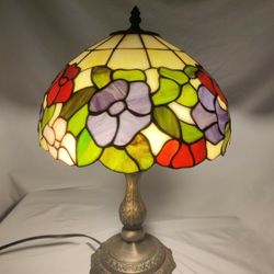 Tiffany Style Table Lamp Stained Glass Flowers 20” Tall