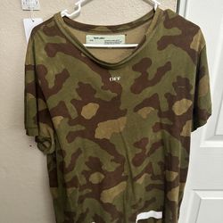 Off White Camo T Shirt Size L