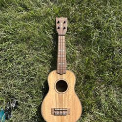 Flight Mango Soprano Ukulele *Custom* (DUS-45) w/Gig bag