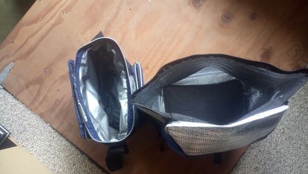 Two freeze bags for both 8$