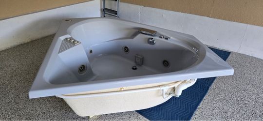 JACUZZI Whirlpool Bath
