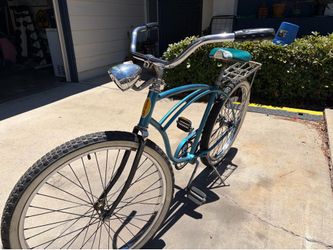 Schwinn beach cruiser