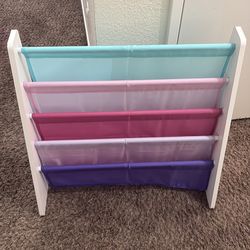 kids bookshelf