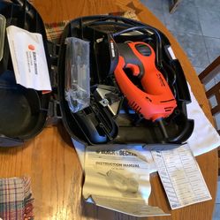 Black & Decker Zip Saw Multi project tool model HS600 with carrying case and attachments 