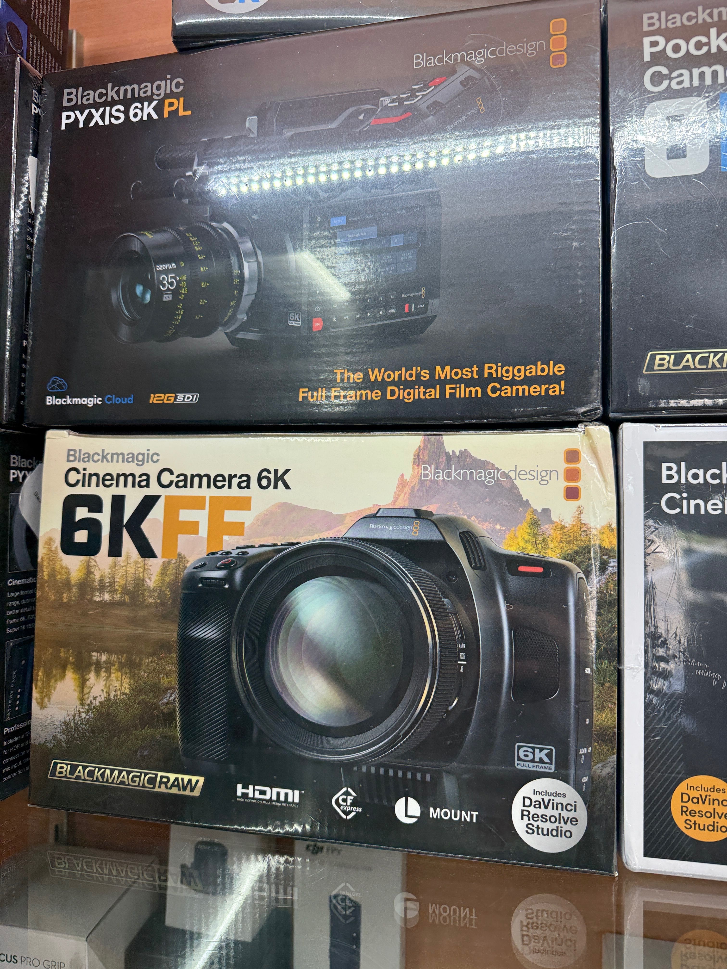 Blackmagic Design Cinema Camera 6K (Leica L)