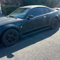 2003 Ford Mustang