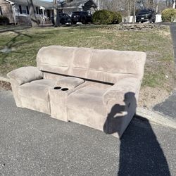CURB ALERT FREE COUCH