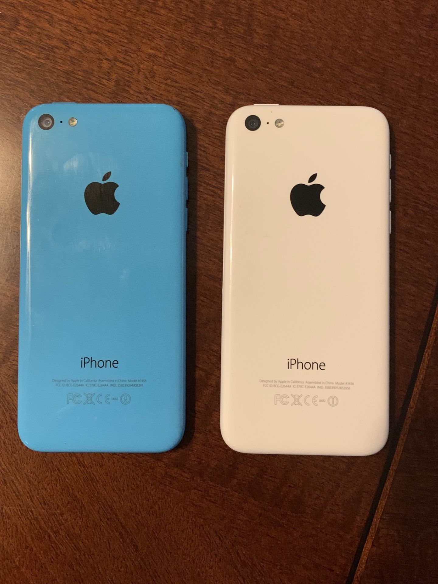 iPhones 5C. Both do not work.