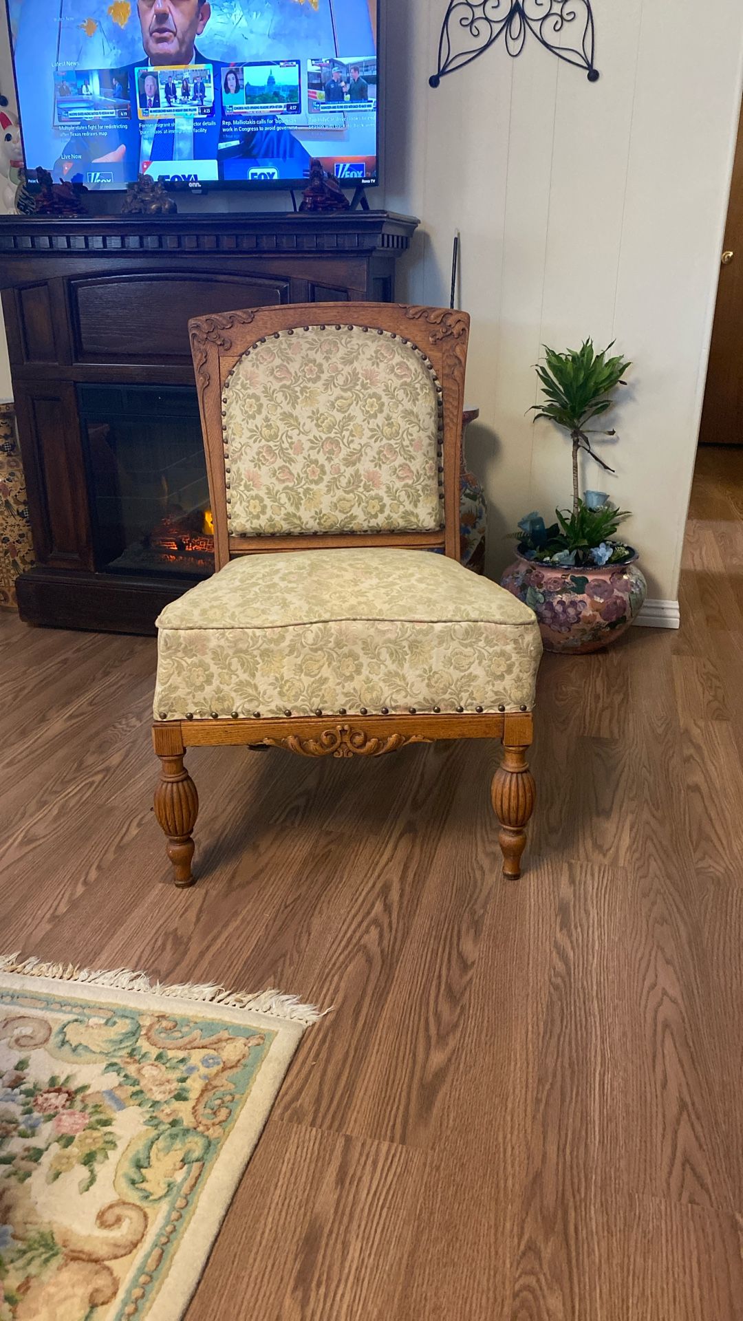 Antique Victorian Parlor Chair