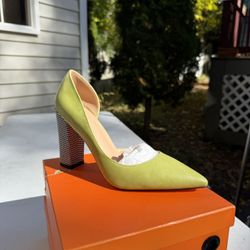 Lime green suede pumps with 3.5 inch heel size 8 
