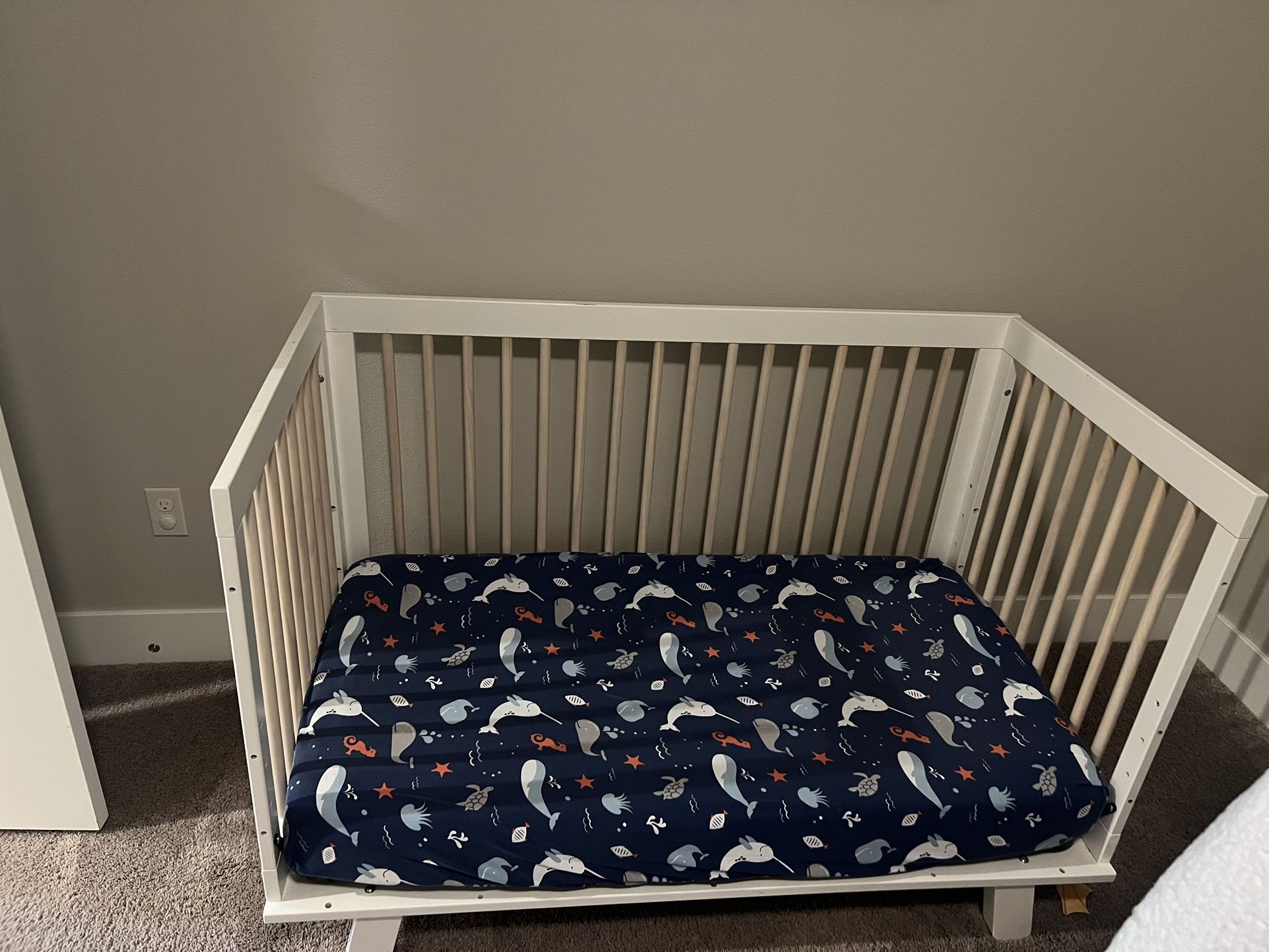 Babyletto Hudson 3-in-1 Convertible to toddler bed and mattress