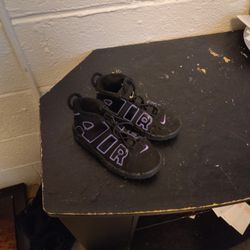 Boy's Toddler Shoes 10c